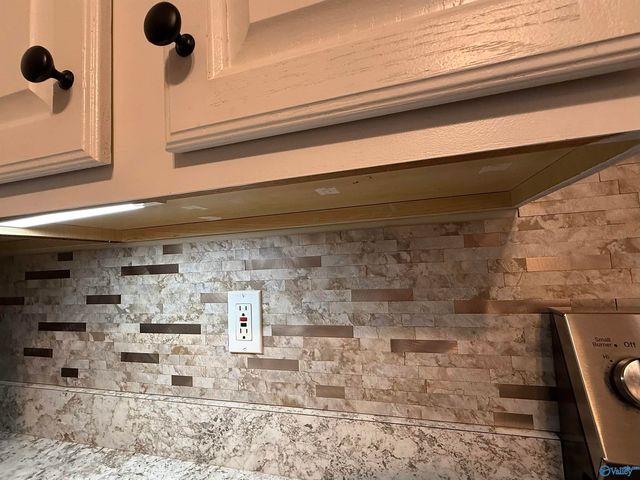 988 Tracey Lane, Decatur, AL 35601