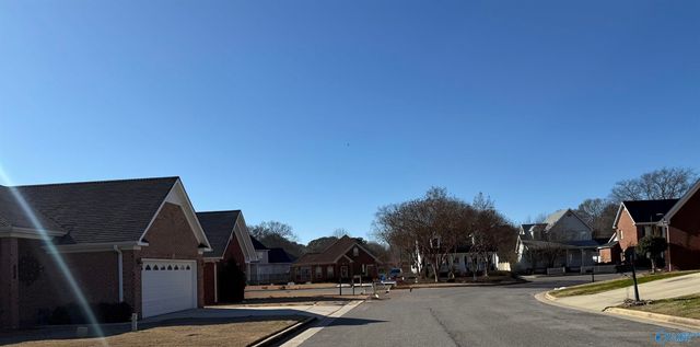 988 Tracey Lane, Decatur, AL 35601