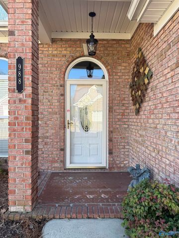 988 Tracey Lane, Decatur, AL 35601