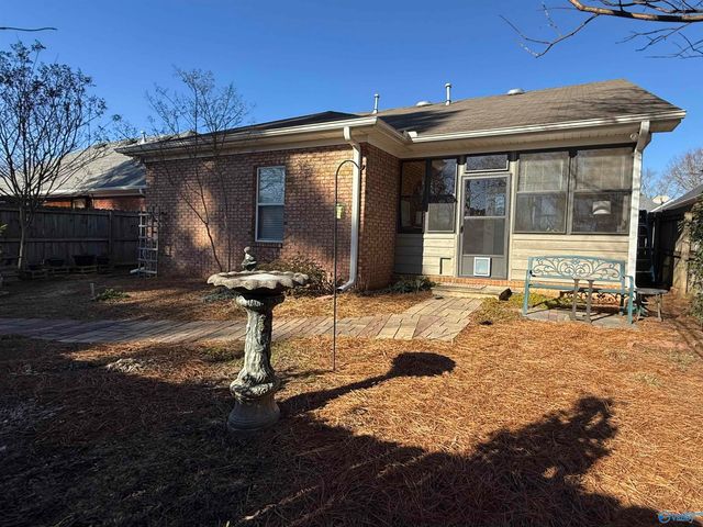 988 Tracey Lane, Decatur, AL 35601