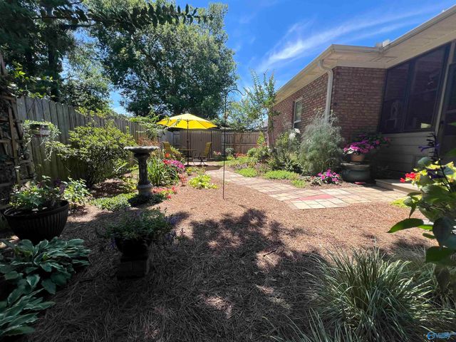 988 Tracey Lane, Decatur, AL 35601