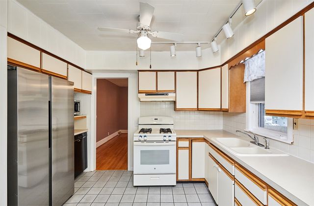 320 N 2nd Street, Carlisle, IA 50047