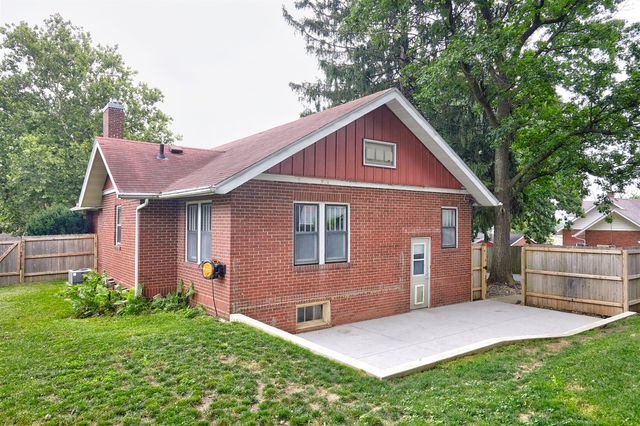320 N 2nd Street, Carlisle, IA 50047