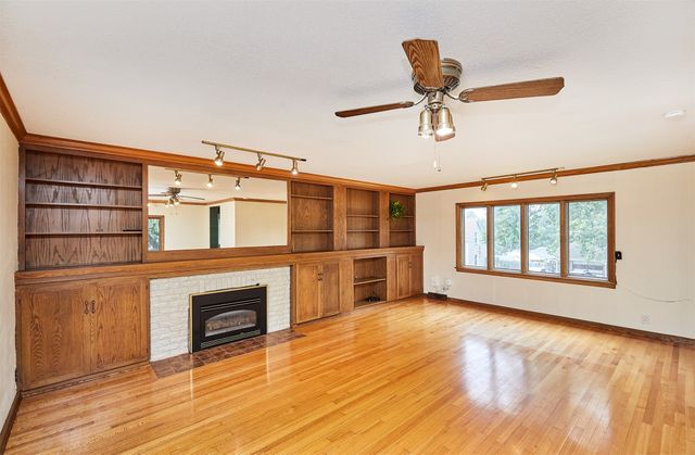 320 N 2nd Street, Carlisle, IA 50047