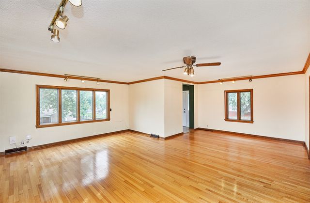 320 N 2nd Street, Carlisle, IA 50047
