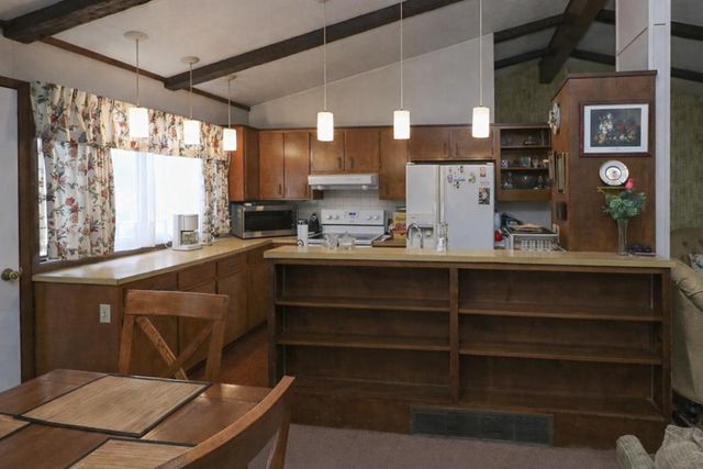 1674 Honeysuckle Drive, Mansfield, OH 44905