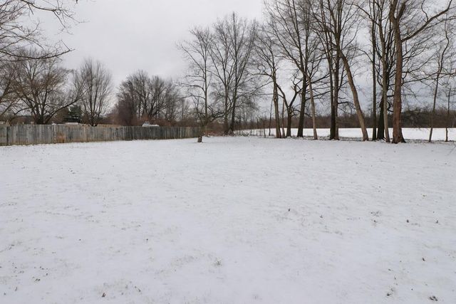 1674 Honeysuckle Drive, Mansfield, OH 44905