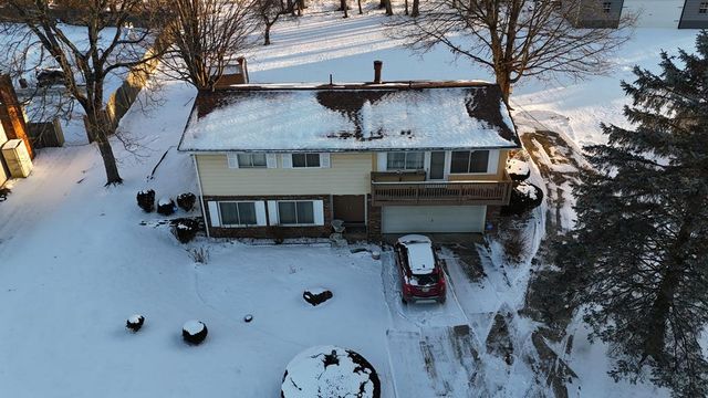 1674 Honeysuckle Drive, Mansfield, OH 44905