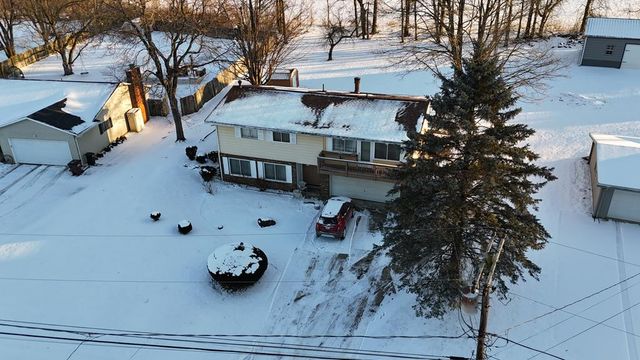 1674 Honeysuckle Drive, Mansfield, OH 44905