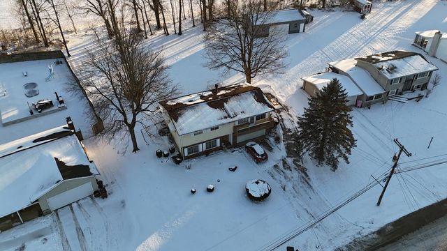 1674 Honeysuckle Drive, Mansfield, OH 44905