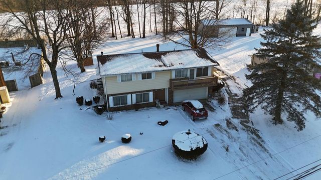 1674 Honeysuckle Drive, Mansfield, OH 44905