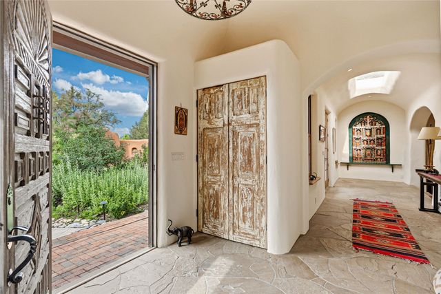 820 Camino Atalaya, Santa Fe, NM 87505