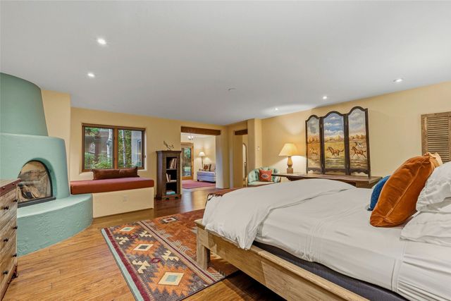 820 Camino Atalaya, Santa Fe, NM 87505