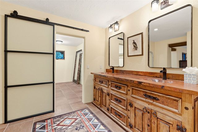 820 Camino Atalaya, Santa Fe, NM 87505
