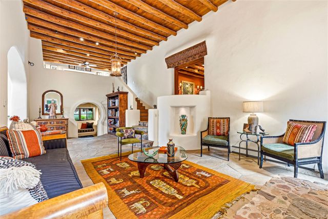 820 Camino Atalaya, Santa Fe, NM 87505