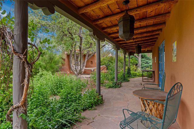 820 Camino Atalaya, Santa Fe, NM 87505