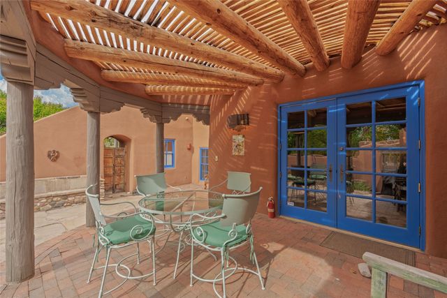 820 Camino Atalaya, Santa Fe, NM 87505