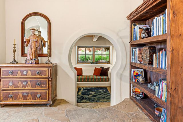 820 Camino Atalaya, Santa Fe, NM 87505