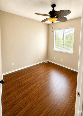 9001 Coulter Court, Bakersfield, CA 93311