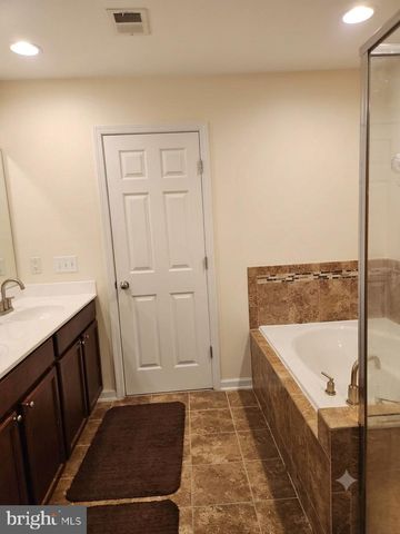 62 CHARTER GATE DR, Fredericksburg, VA 22406