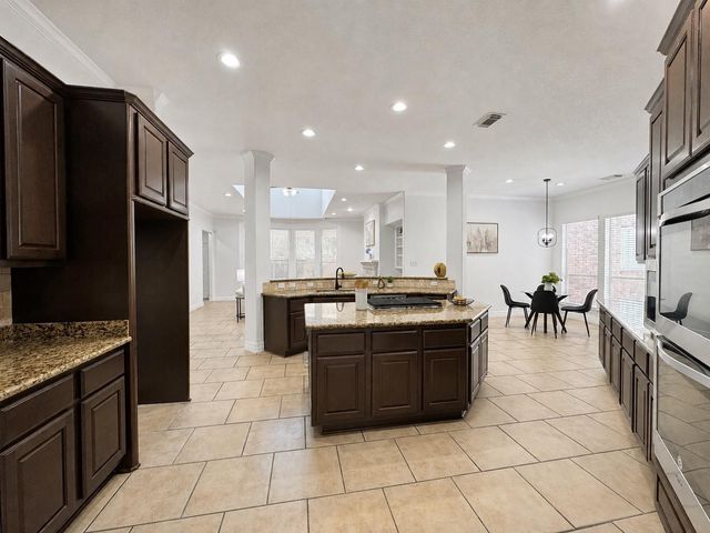 3301 Elm Creek Drive, League City, TX 77573