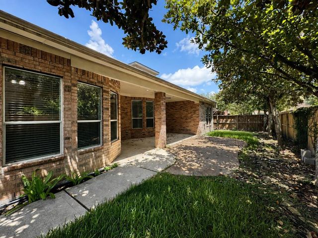 3301 Elm Creek Drive, League City, TX 77573