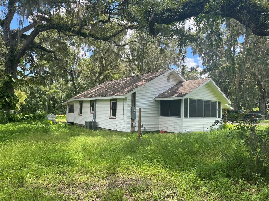 1205 S MAIN STREET, Brooksville, FL 34601