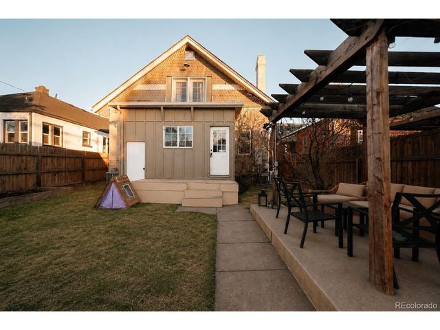 3533 N Vine St, Denver, CO 80205