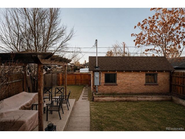 3533 N Vine St, Denver, CO 80205