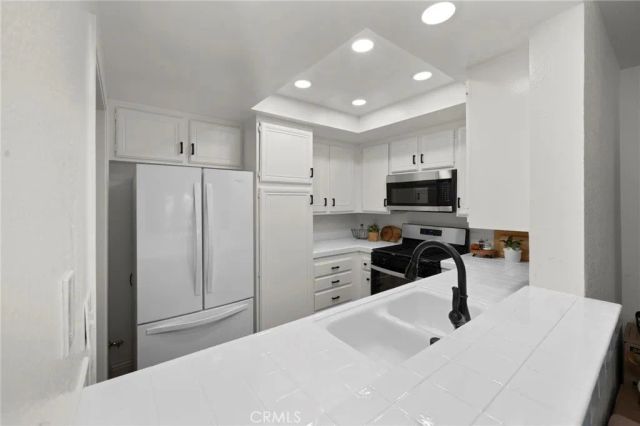 16 Abbey, Aliso Viejo, CA 92656