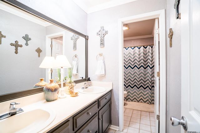 22871 Brittney Renee Dr, Zachary, LA 70791