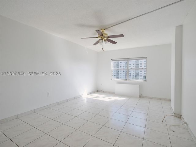 400 Kings Point Dr 523, Sunny Isles Beach, FL 33160