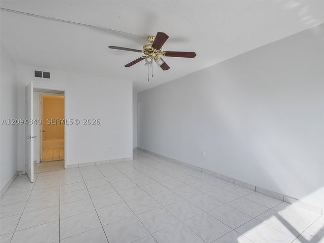 400 Kings Point Dr 523, Sunny Isles Beach, FL 33160