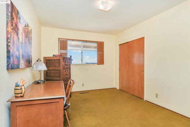 2266 Harborview Dr, San Leandro, CA 94577