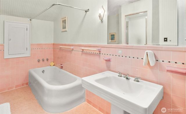 1100 N Broadway, Aberdeen, WA 98520