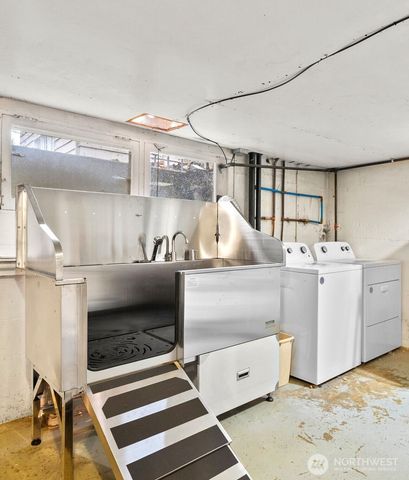 1100 N Broadway, Aberdeen, WA 98520