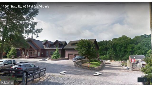 11501 POPES HEAD RD, Fairfax, VA 22030