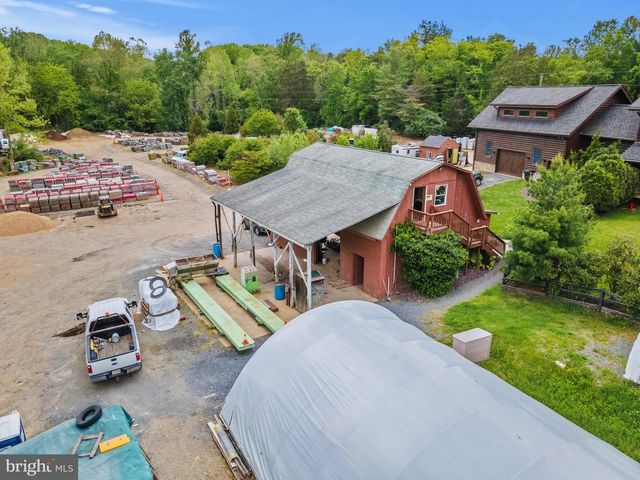 11501 POPES HEAD RD, Fairfax, VA 22030