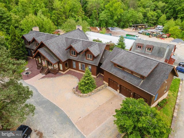 11501 POPES HEAD RD, Fairfax, VA 22030