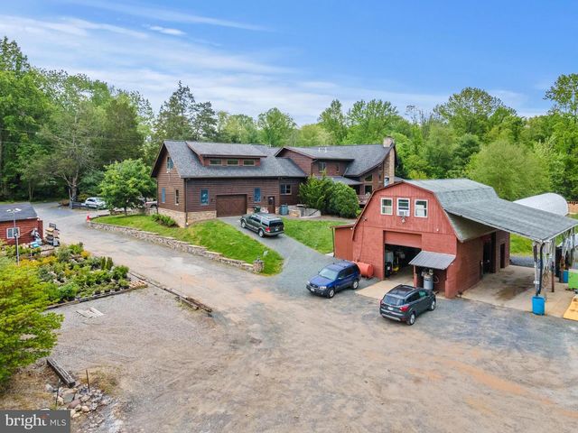 11501 POPES HEAD RD, Fairfax, VA 22030