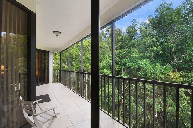 221 NE Plantation Road 316, Hutchinson Island, FL 34996