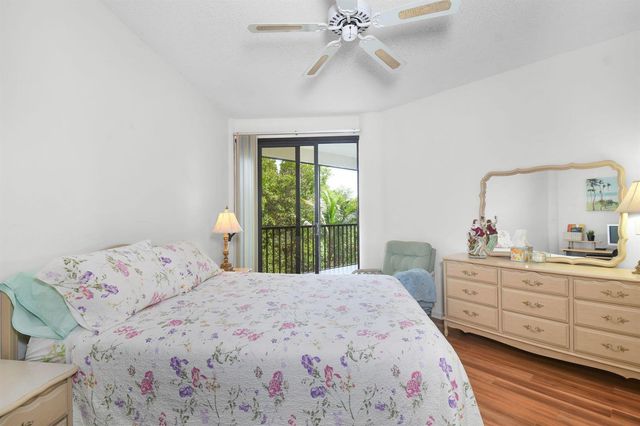 221 NE Plantation Road 316, Hutchinson Island, FL 34996