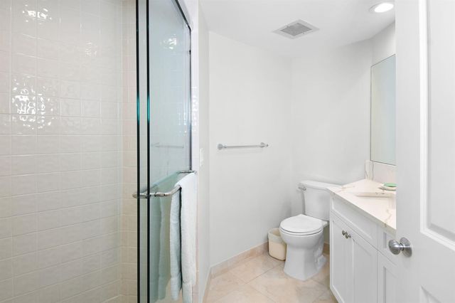 221 NE Plantation Road 316, Hutchinson Island, FL 34996