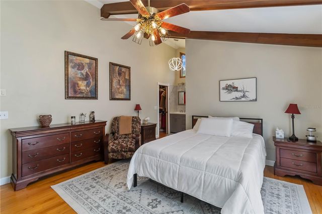 999 FAIRVIEW AVENUE, Mount Dora, FL 32757