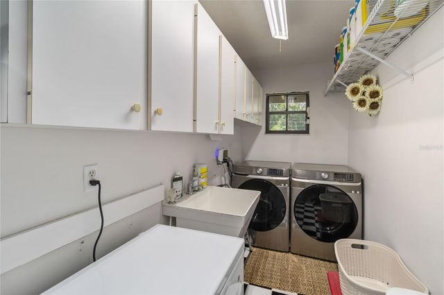 999 FAIRVIEW AVENUE, Mount Dora, FL 32757