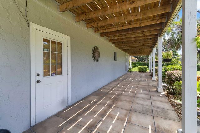 999 FAIRVIEW AVENUE, Mount Dora, FL 32757