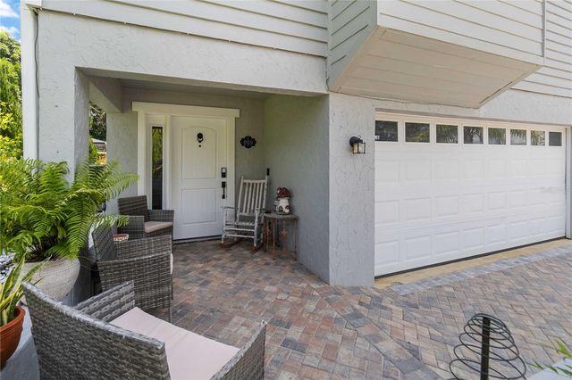 999 FAIRVIEW AVENUE, Mount Dora, FL 32757