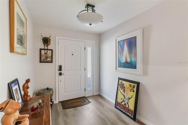 999 FAIRVIEW AVENUE, Mount Dora, FL 32757