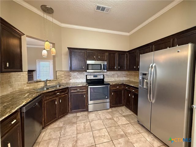 610 Arapaho Drive, Harker Heights, TX 76548
