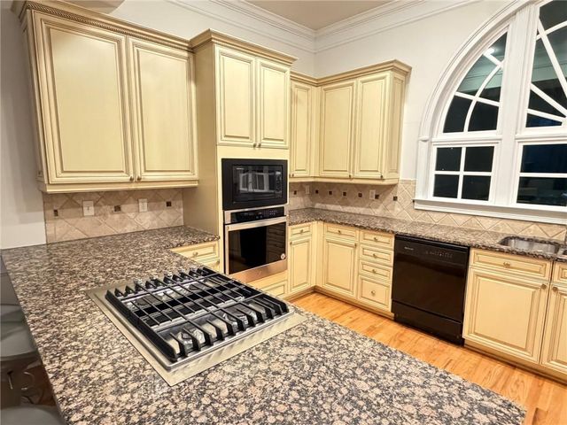 834 CLIFTON HEIGHTS Lane, Atlanta, GA 30329